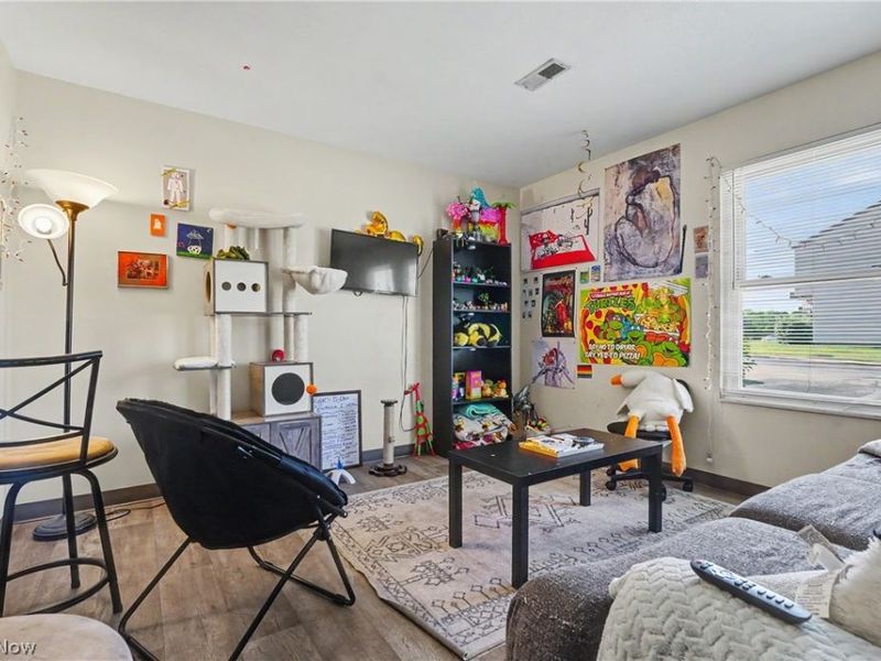 1503 Whitehall Boulevard, Kent, OH 44240 Photo 7