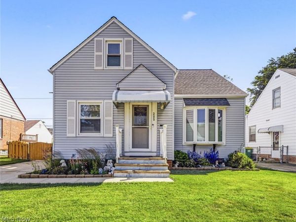 285 E 327th, Willowick, OH 44095
