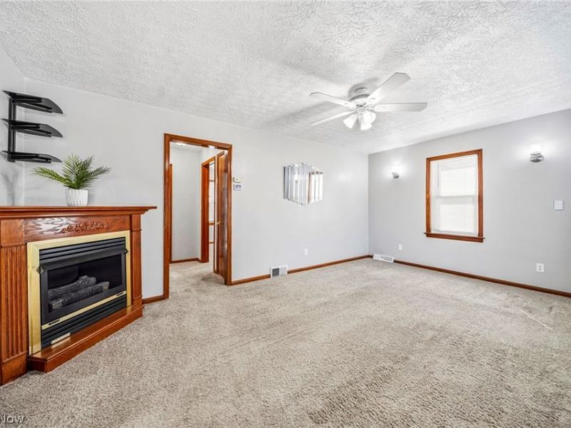 285 E 327th, Willowick, OH 44095 Photo 11