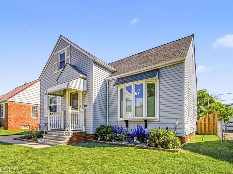 285 E 327th, Willowick, OH 44095 Photo 2
