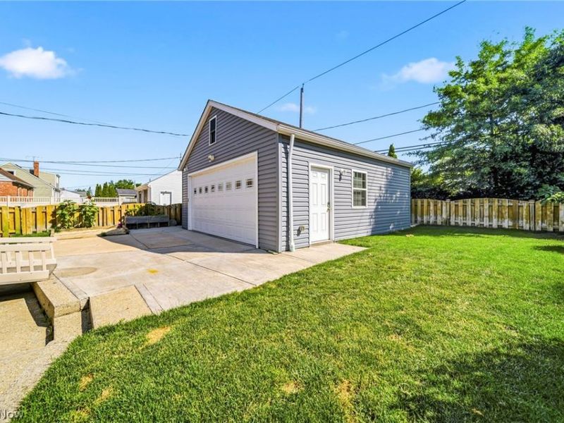285 E 327th, Willowick, OH 44095 Photo 33