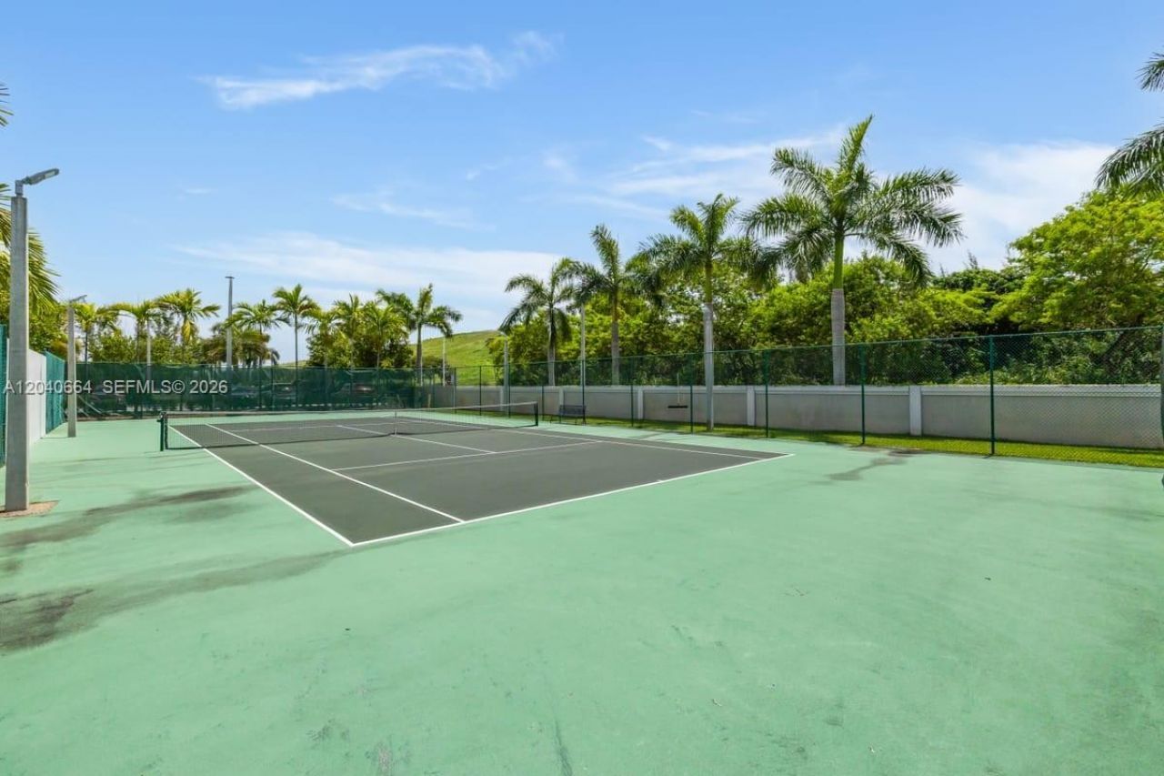 10471 NW 66th St , Doral, FL 33178 Photo
