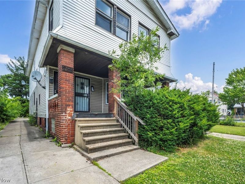 11717 Gay Avenue, Cleveland, OH 44105 Photo 2