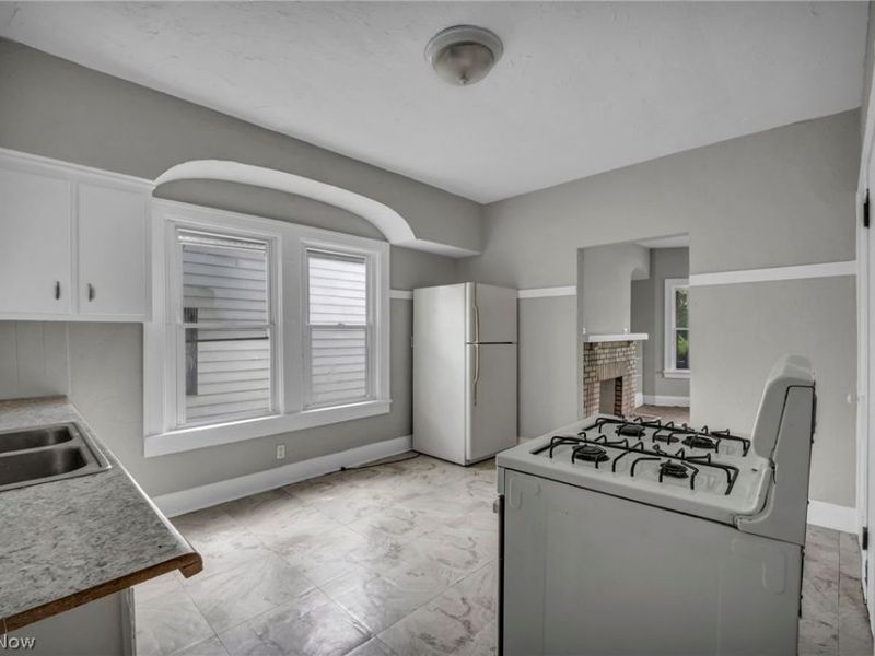 11717 Gay Avenue, Cleveland, OH 44105 Photo 27