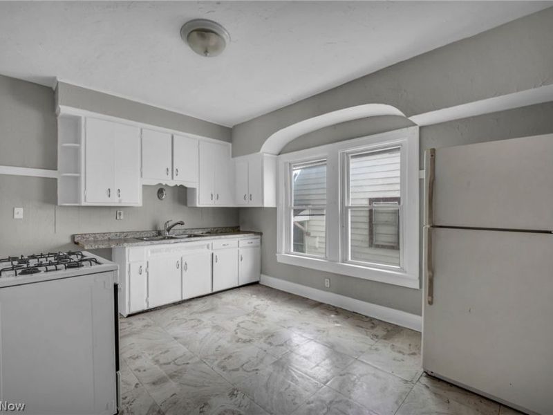 11717 Gay Avenue, Cleveland, OH 44105 Photo 29