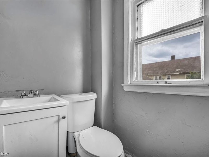 11717 Gay Avenue, Cleveland, OH 44105 Photo 32