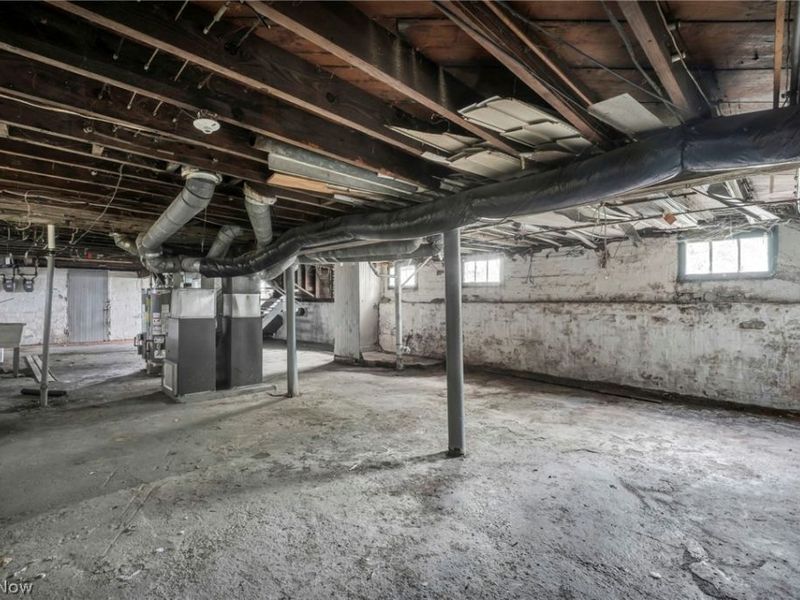 11717 Gay Avenue, Cleveland, OH 44105 Photo 39