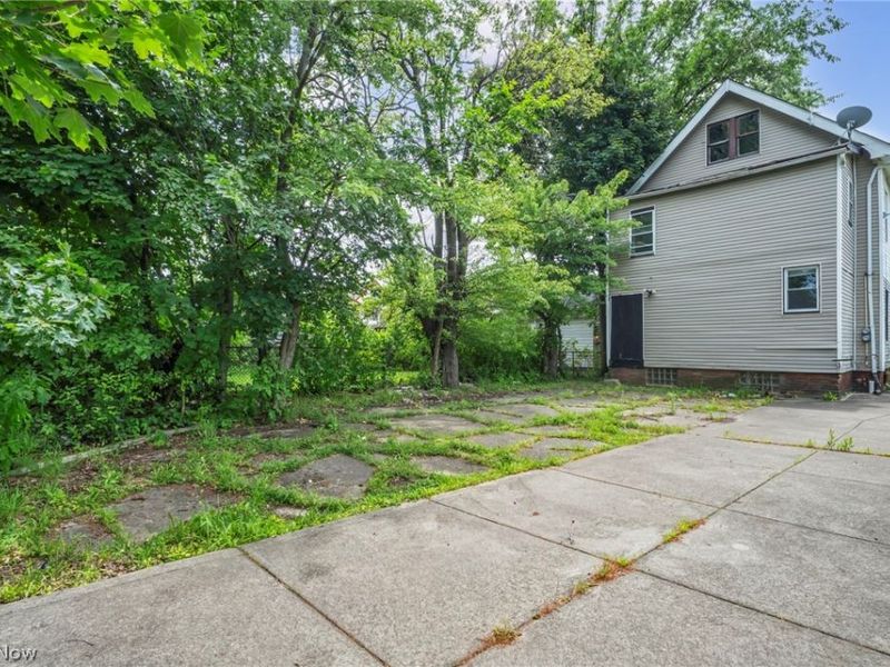 11717 Gay Avenue, Cleveland, OH 44105 Photo 45