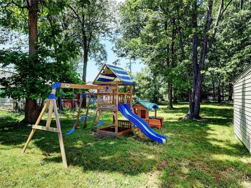 454 E 266th Street, Euclid, OH 44132 Photo 21
