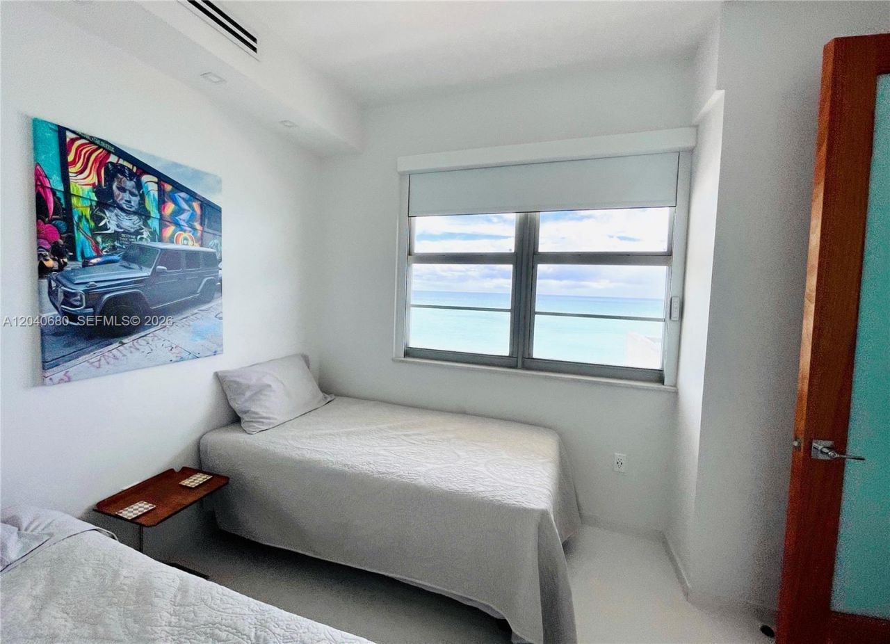 5701 Collins Ave, Unit PH08, Miami Beach, FL 33140 Photo