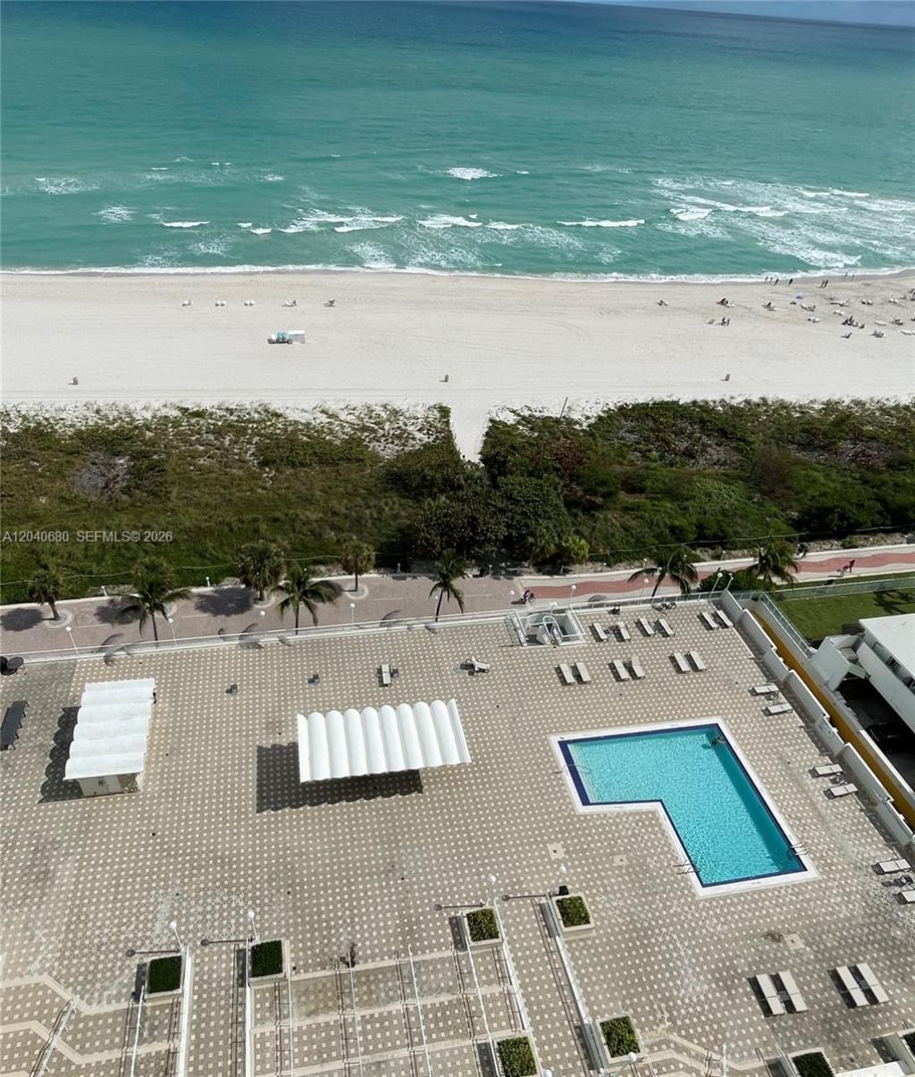 5701 Collins Ave, Unit PH08, Miami Beach, FL 33140 Photo