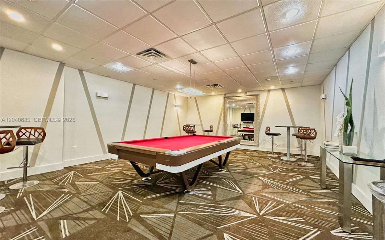 5701 Collins Ave, Unit PH08, Miami Beach, FL 33140 Photo