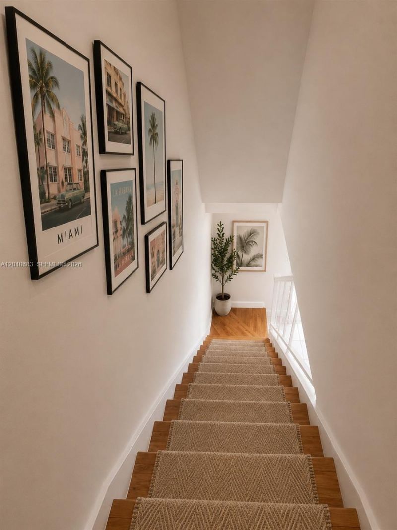 5731 NW 37th St , Unit 305, Virginia Gardens, FL 33166 Photo