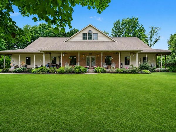 17830 Victors Lane, Marshall, MI 49068