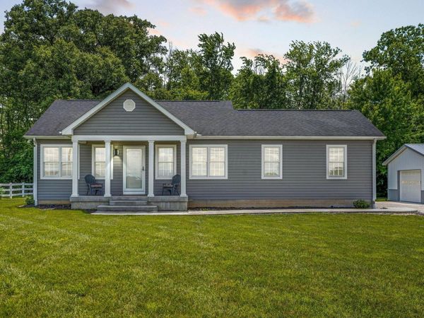 5293 Duvall Road , Ashville, OH 43103