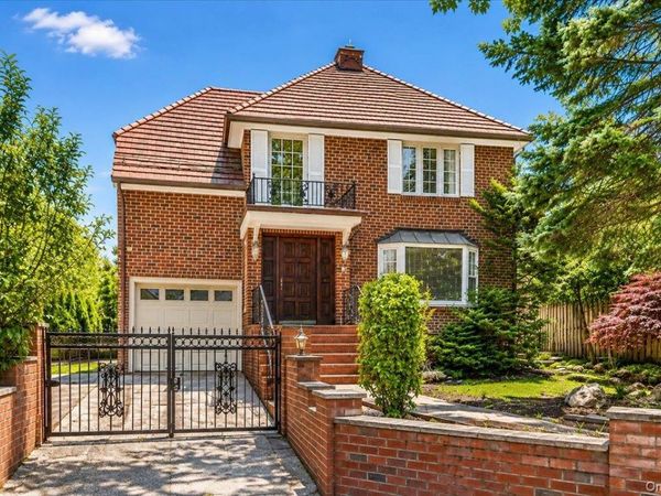 152 Whitson Street, Forest Hills, NY 11375