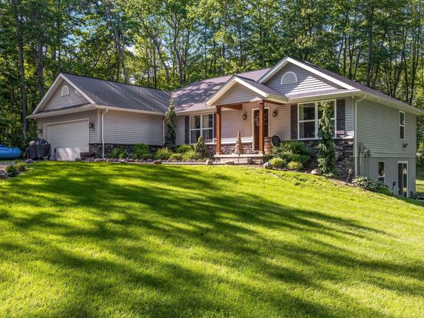 3255 Loper Road NE, Newark, OH 43055