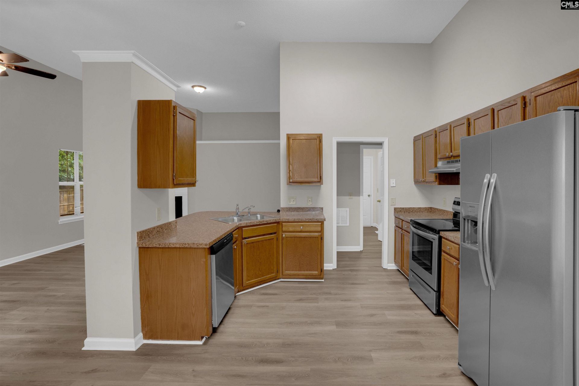 100 Chippenham Circle Photo 13