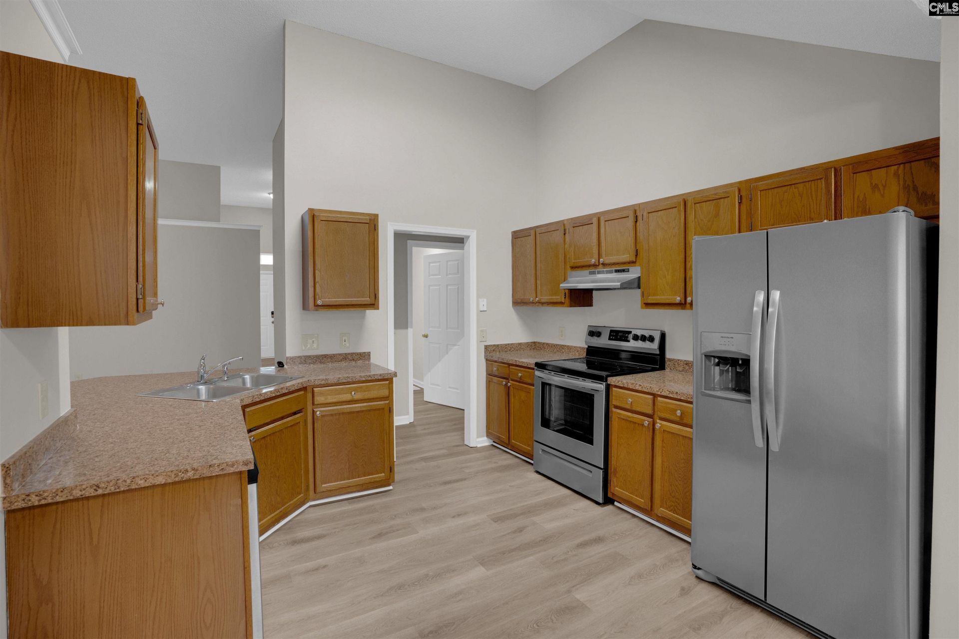 100 Chippenham Circle Photo 14