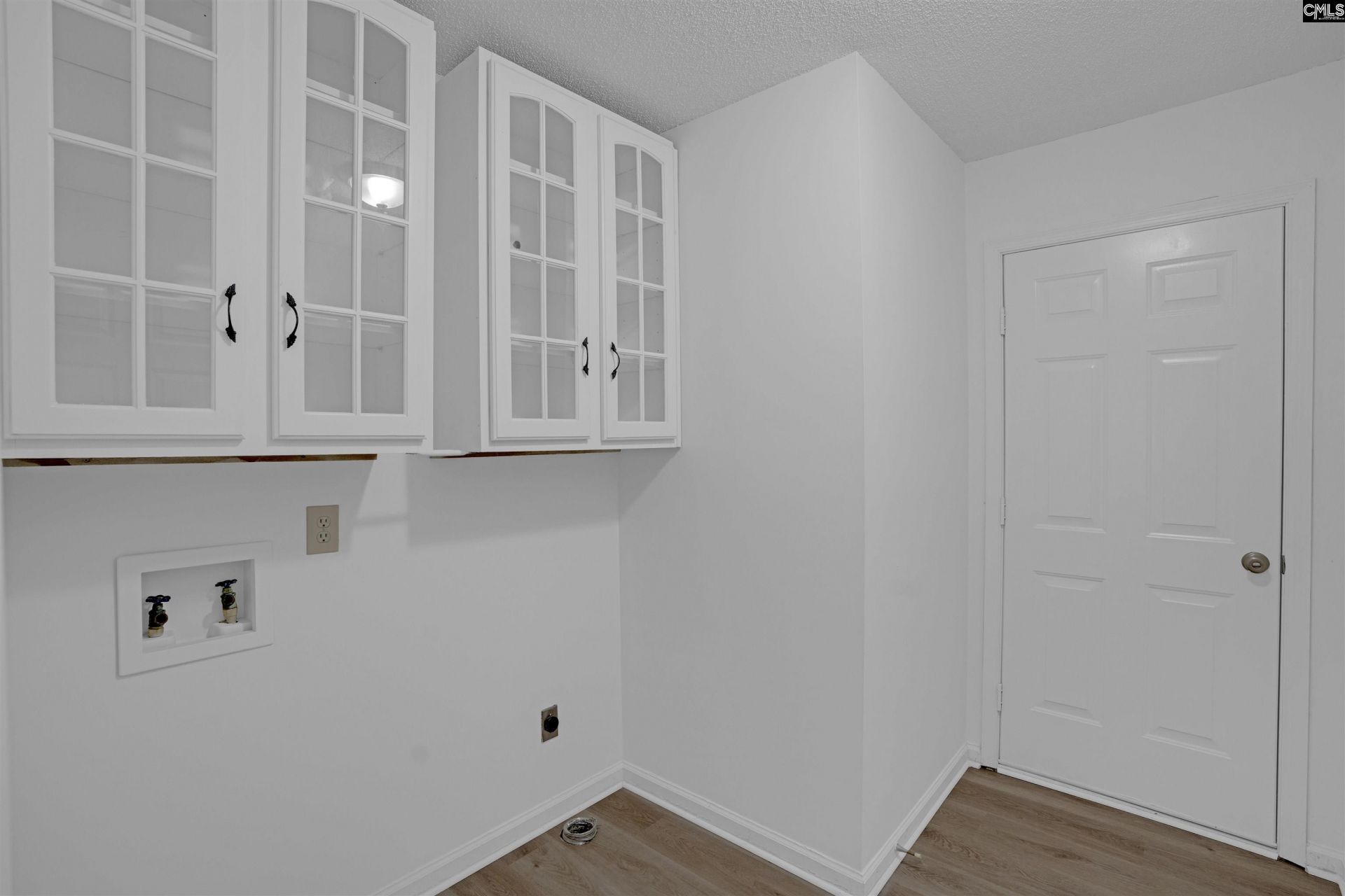 100 Chippenham Circle Photo 17
