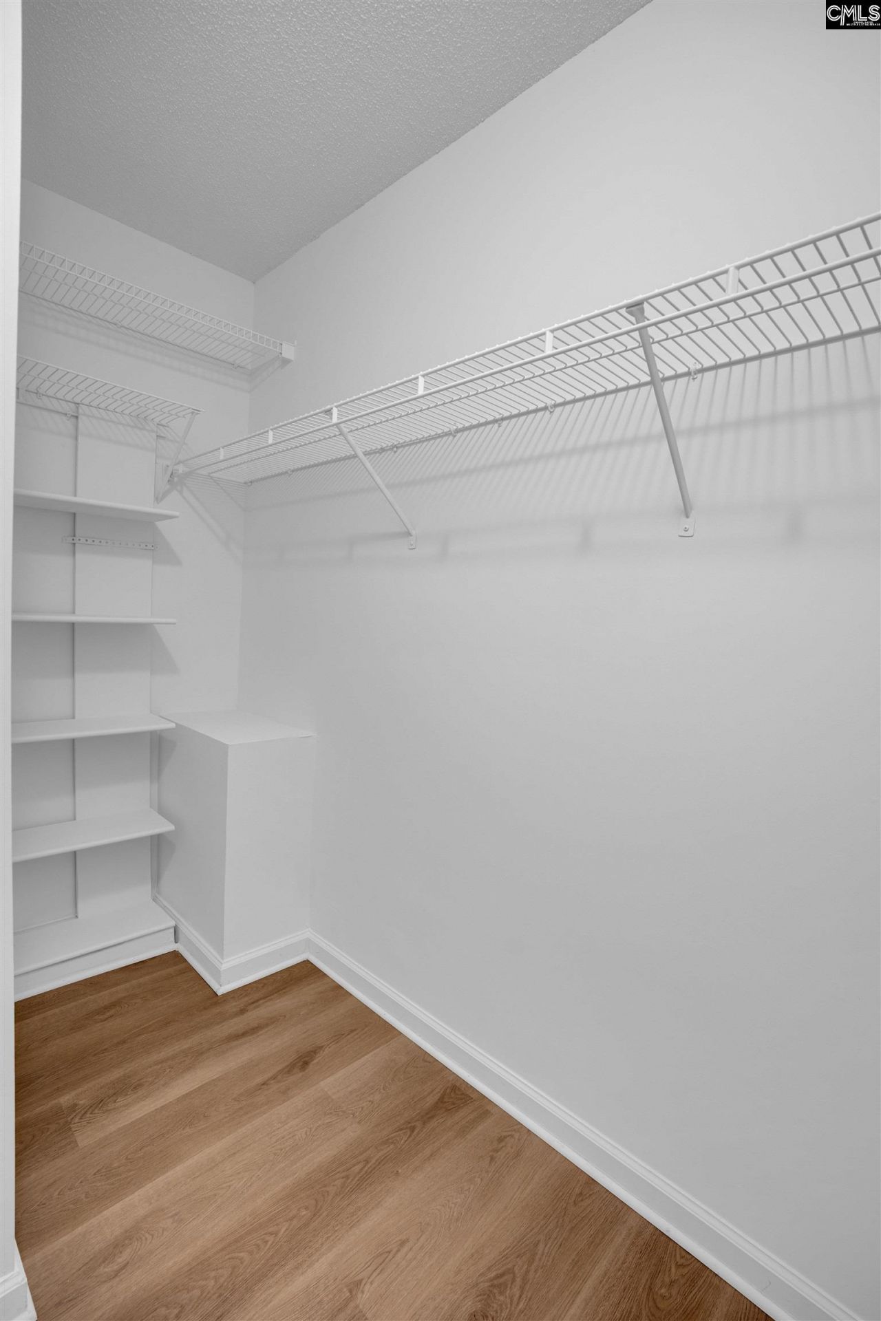 100 Chippenham Circle Photo 23