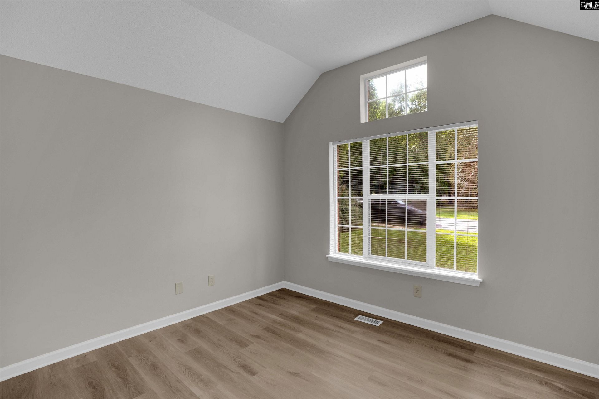 100 Chippenham Circle Photo 24