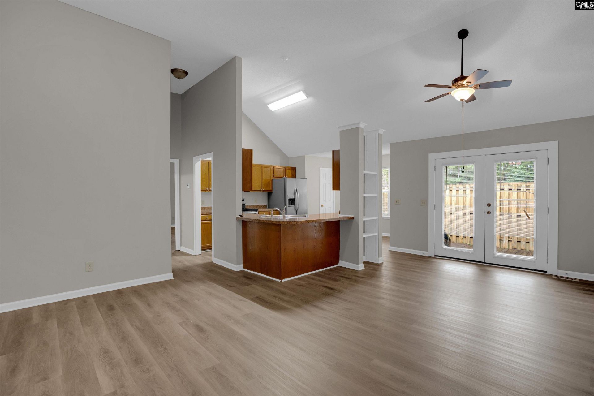 100 Chippenham Circle Photo 8