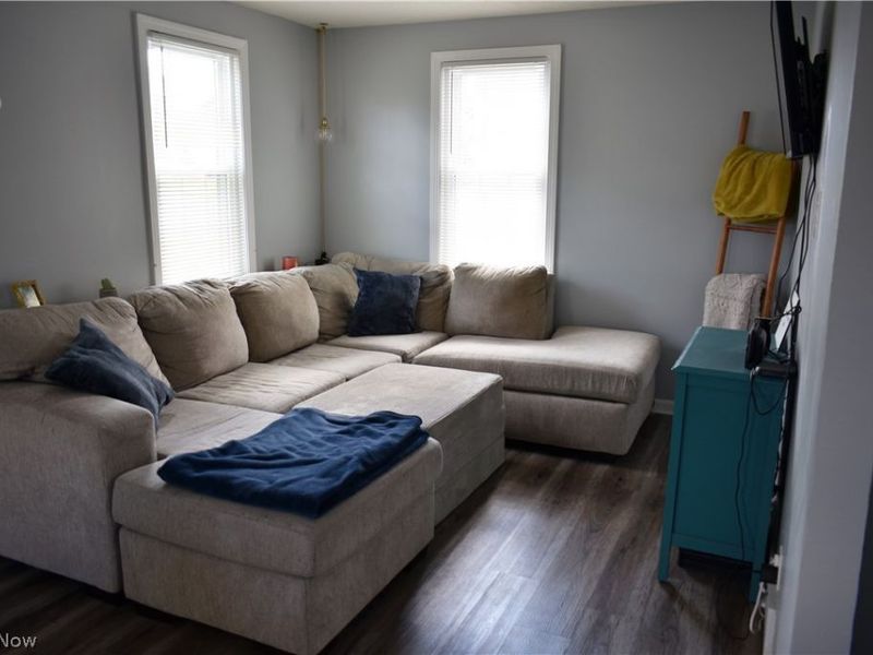 1085 Stratford Street, Barberton, OH 44203 Photo 6