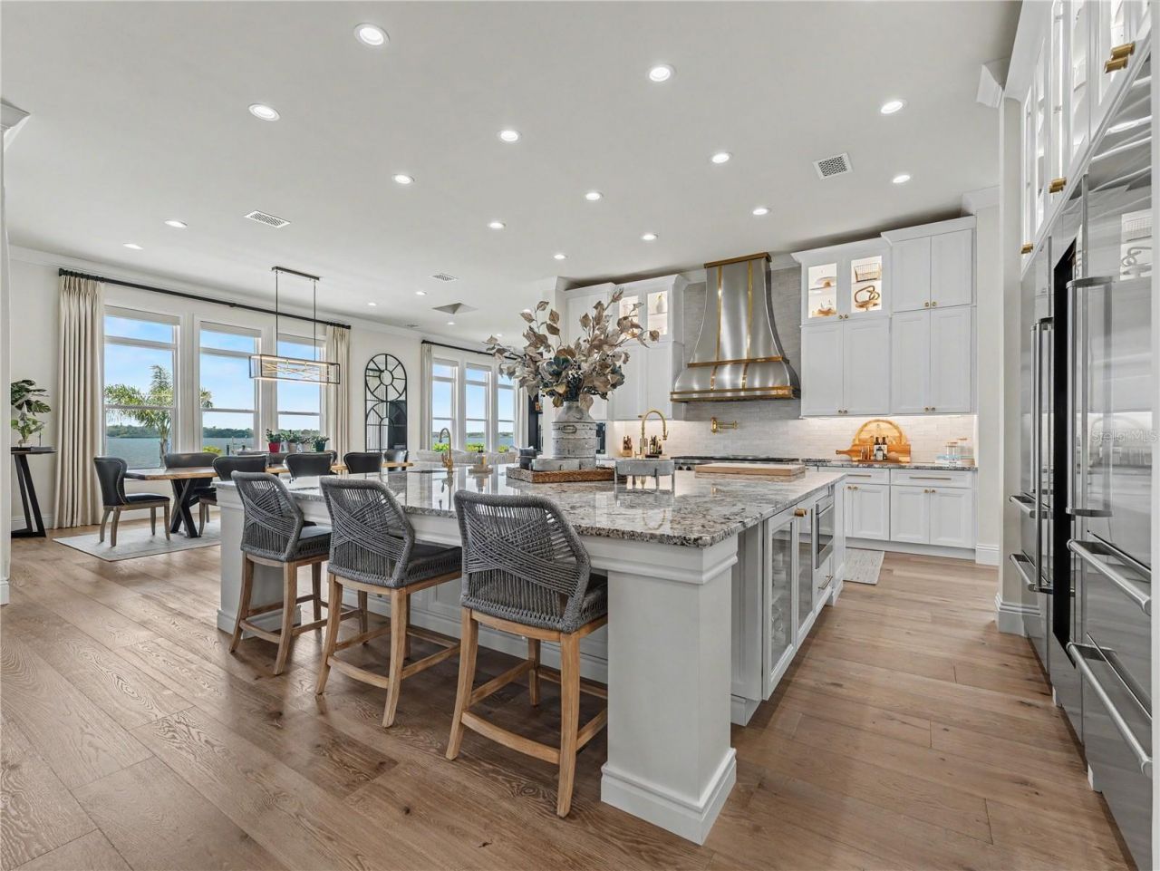 732 Shore Drive E, Oldsmar, FL 34677 Photo