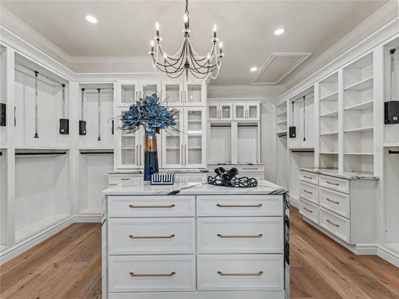 732 Shore Drive E, Oldsmar, FL 34677 Photo