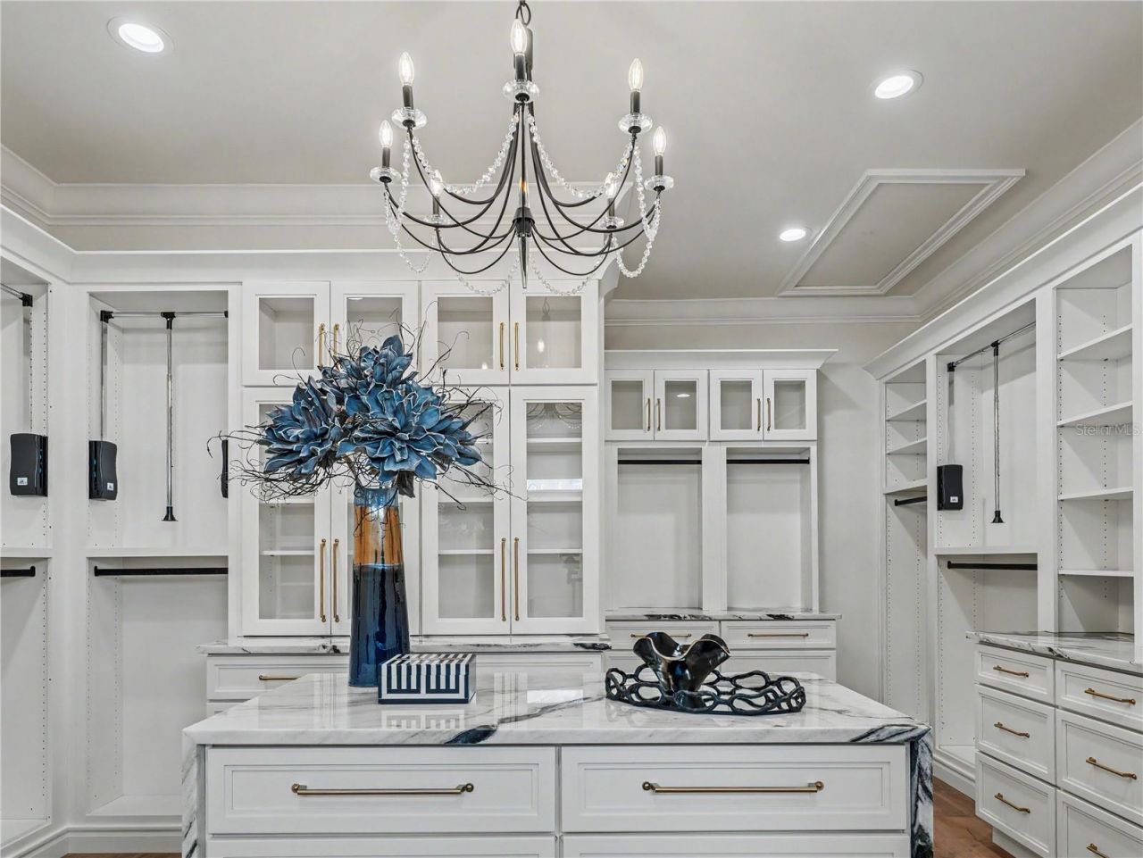732 Shore Drive E, Oldsmar, FL 34677 Photo