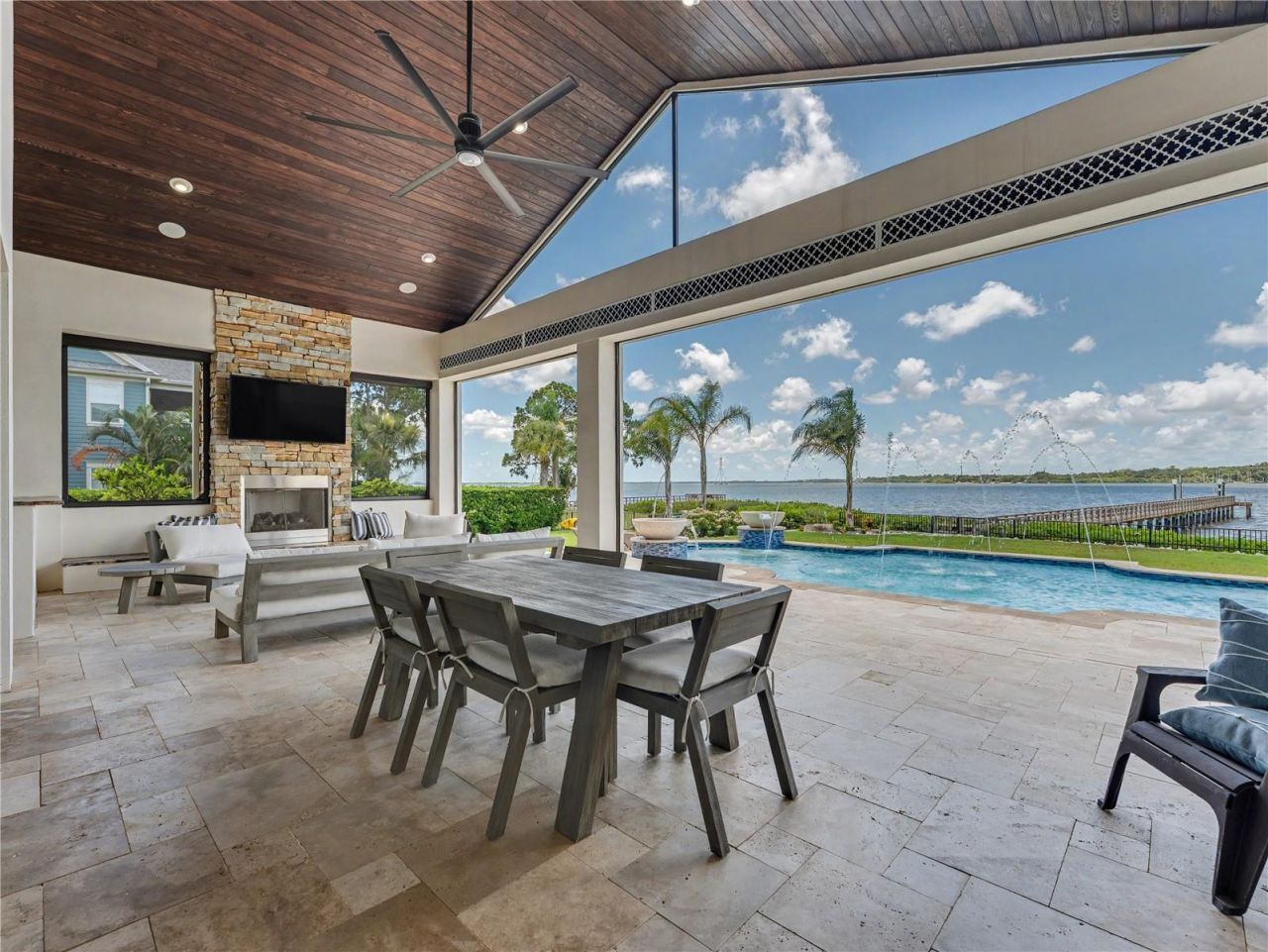 732 Shore Drive E, Oldsmar, FL 34677 Photo