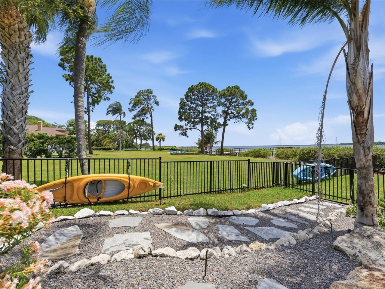 732 Shore Drive E, Oldsmar, FL 34677 Photo