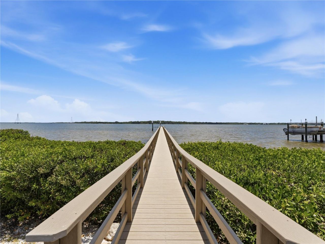 732 Shore Drive E, Oldsmar, FL 34677 Photo