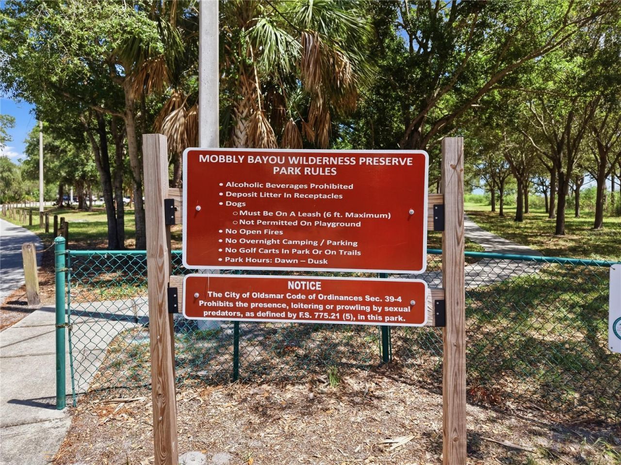 732 Shore Drive E, Oldsmar, FL 34677 Photo