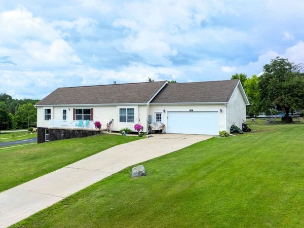 630 Lennon Lane, Gladwin, MI 48624