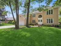 2424 Pepper Tree Court, Lisle, IL 60532 primary photo