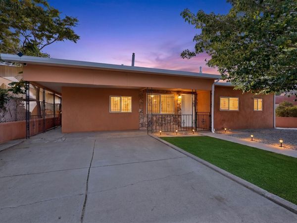 347 62nd Street NW, Albuquerque, NM 87105