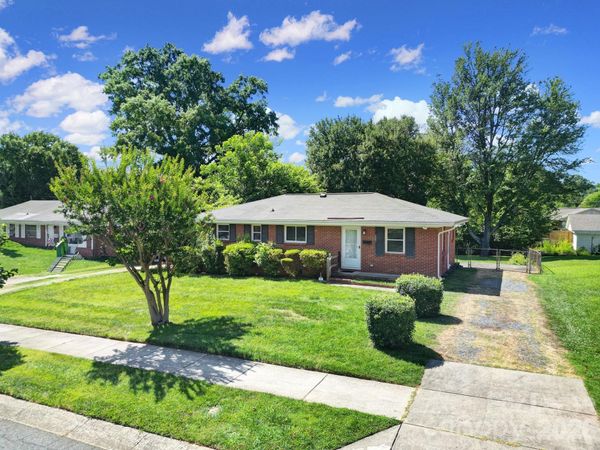 4301 Briarhill Drive , Charlotte, NC 28215