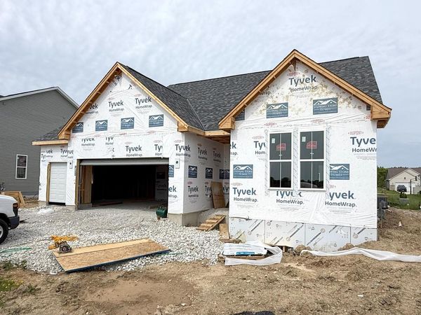 3700 Bishops Cap DRIVE, Franksville, WI 53126