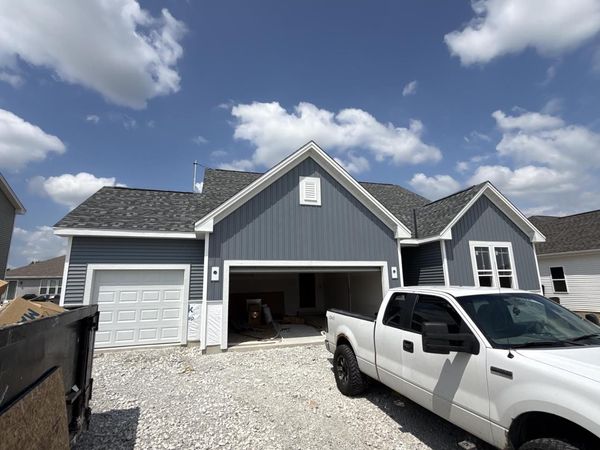 3700 Bishops Cap DRIVE, Franksville, WI 53126