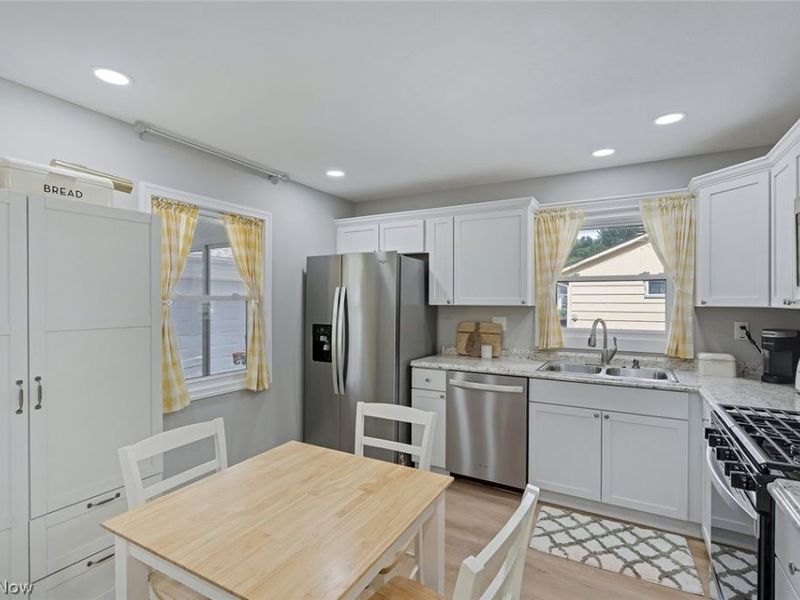 8041 Timberlane, Warren, OH 44484 Photo 8