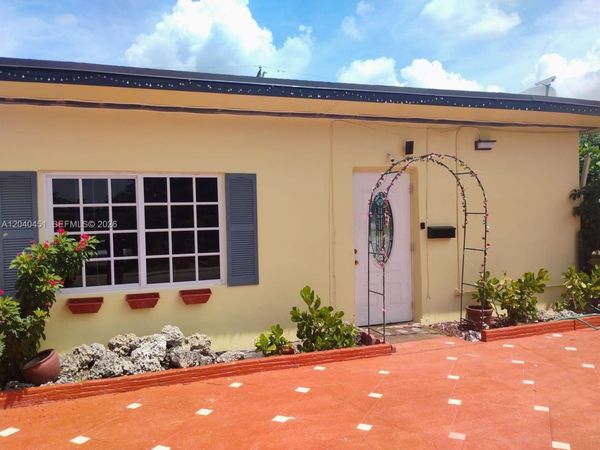259 NE 111th St, Miami, FL 33161