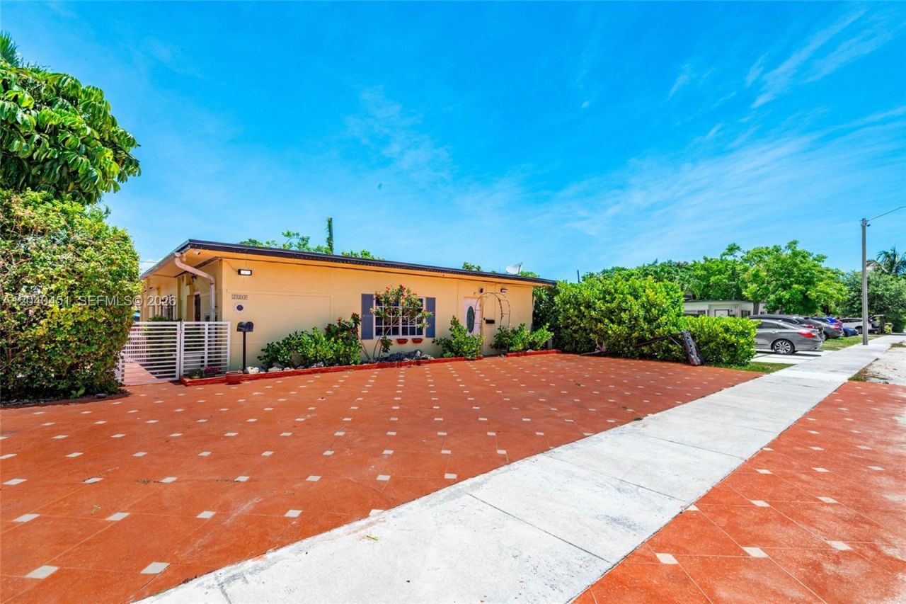 259 NE 111th St, Miami, FL 33161 Photo