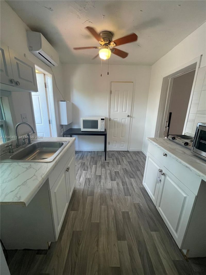 259 NE 111th St, Miami, FL 33161 Photo