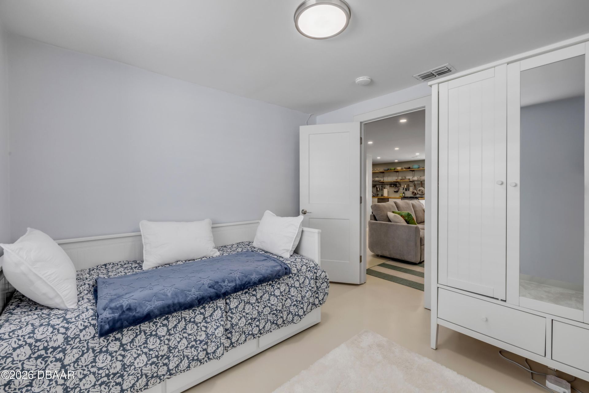 308 Due East Street, New Smyrna Beach, FL 32169 Photo