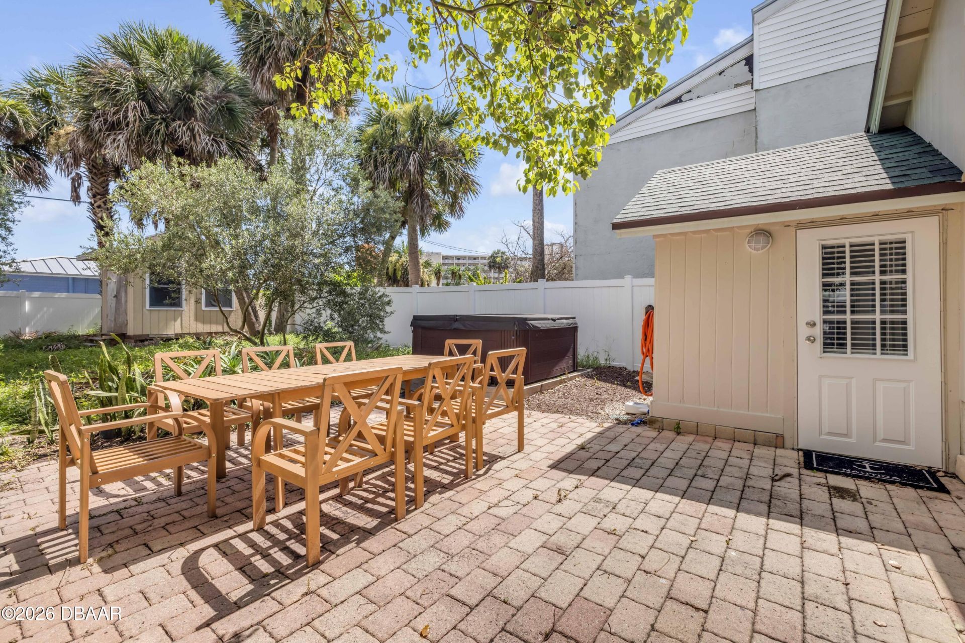 308 Due East Street, New Smyrna Beach, FL 32169 Photo