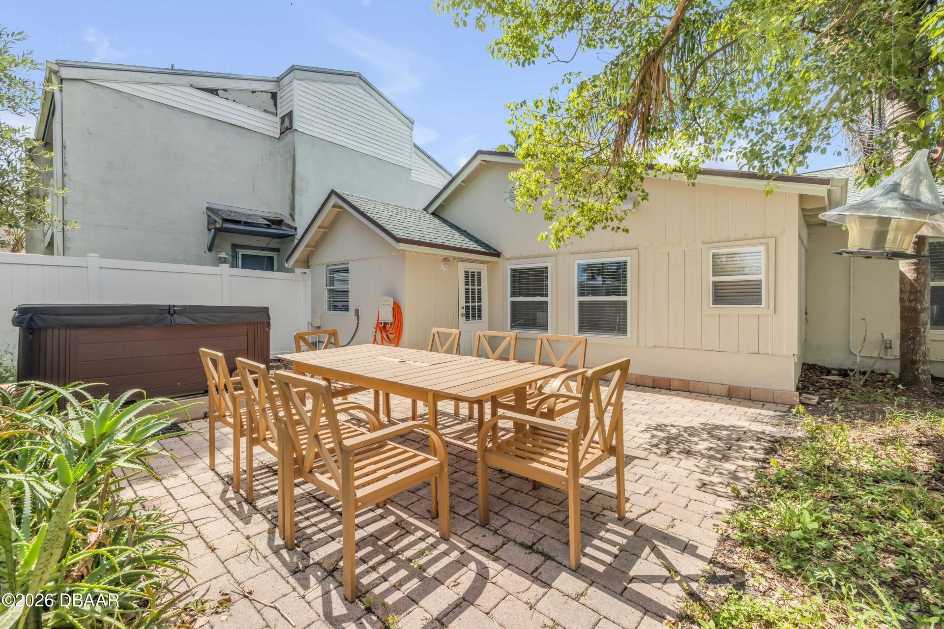 308 Due East Street, New Smyrna Beach, FL 32169 Photo
