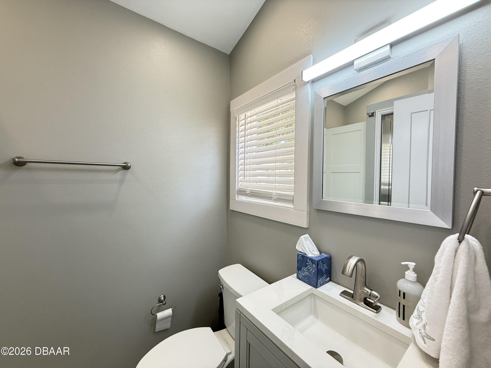 308 Due East Street, New Smyrna Beach, FL 32169 Photo