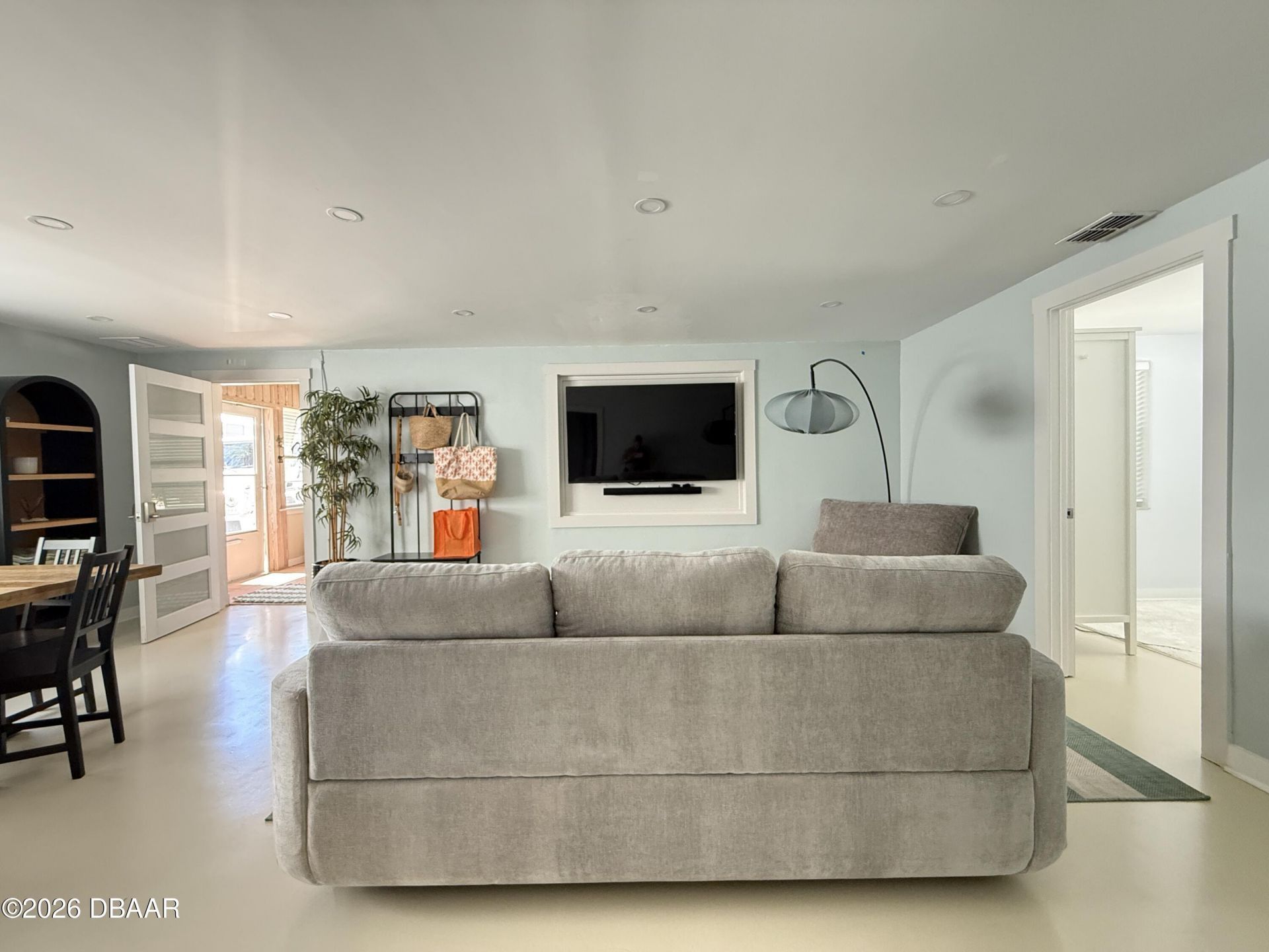 308 Due East Street, New Smyrna Beach, FL 32169 Photo